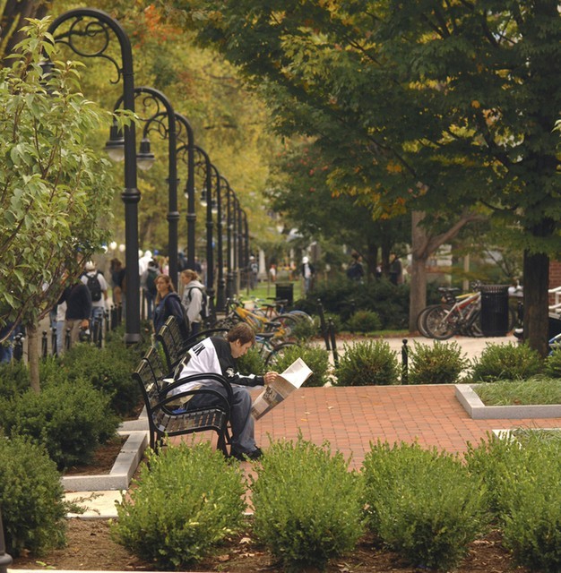 Willard Plaza